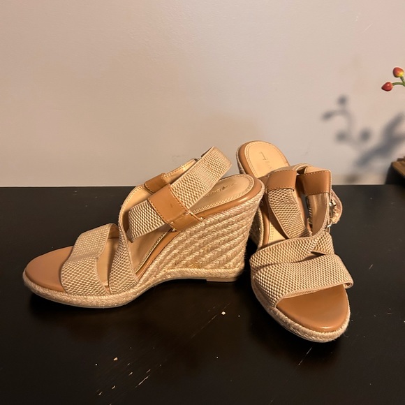Woman’s sandals - Picture 7 of 14